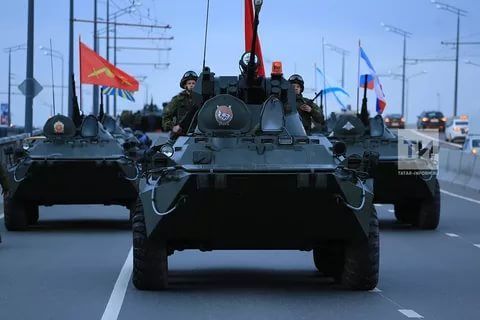 Татарстанцы прошли маршем на Параде Памяти
