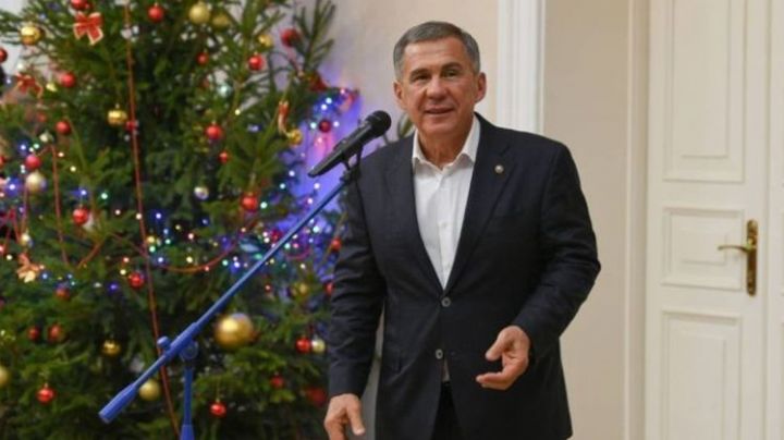 Единство открывает новые возможности: Минниханов поздравил татарстанцев с Новым годом