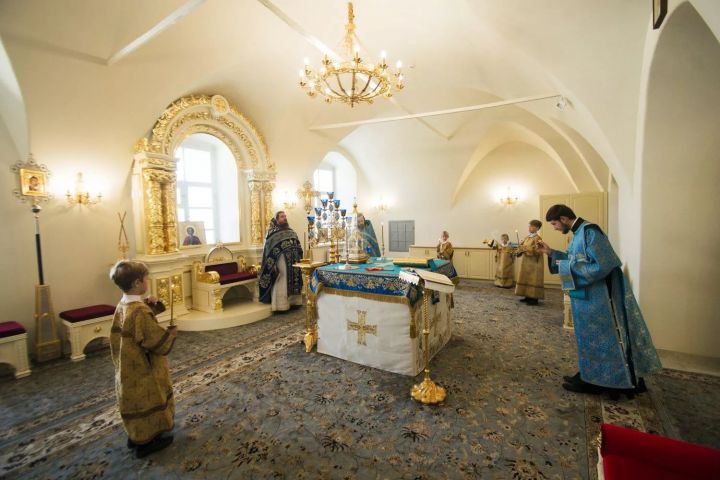 В церковь – за татарским языком