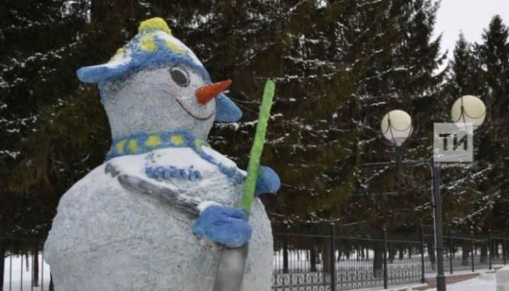 Лучший скульптор по снеговикам