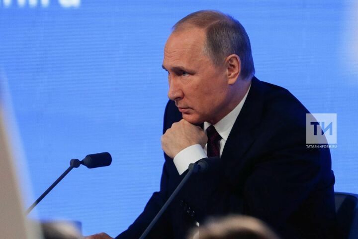 Путин: «В интернете склоняют детей к деструктивным действиям»