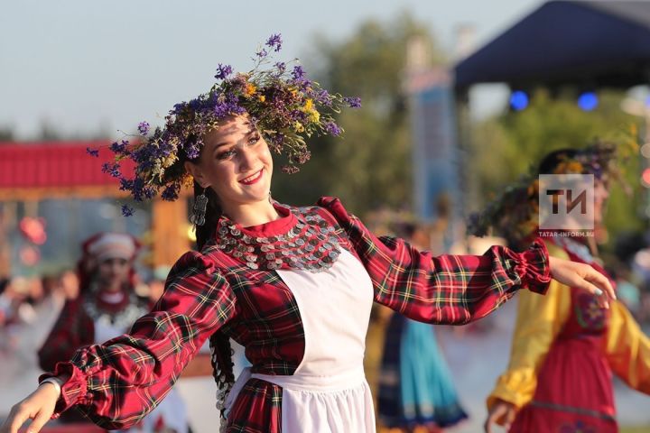 Счастливые татарстанцы