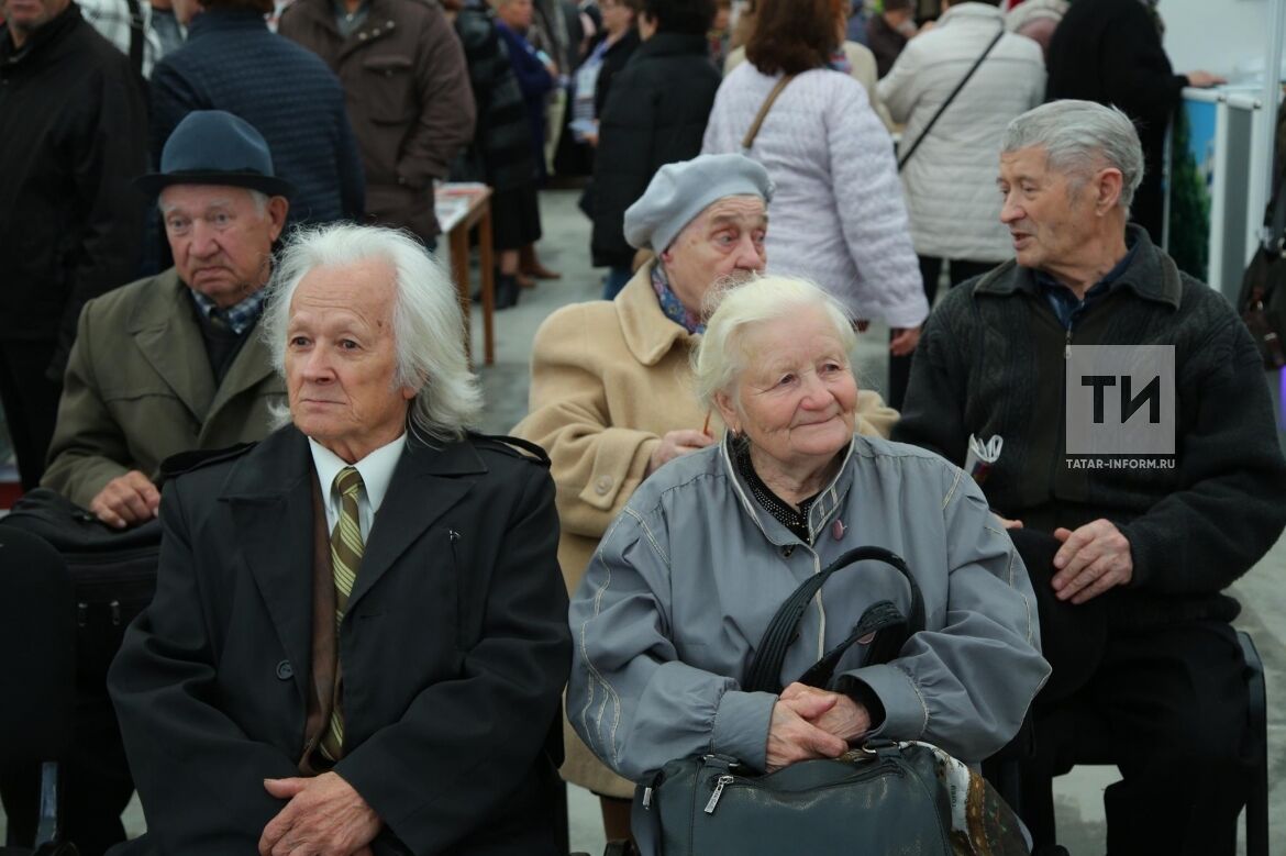 Последние новости для неработающих пенсионеров 2024. Пенсионеры в России. Швейцарские пенсионеры. Российские пенсионеры. Спортивные пенсионеры.