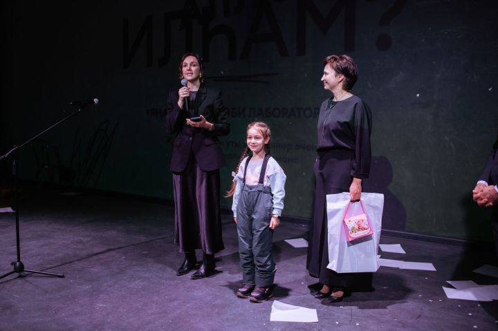 «Алло, Илһам?» кичәсеннән фотомизгелләр