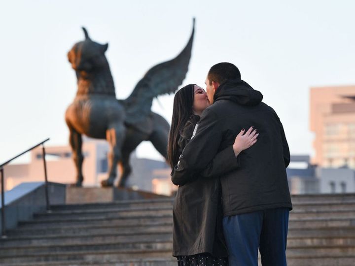 В столице Татарстана в праздничный день поженится около тысячи пар