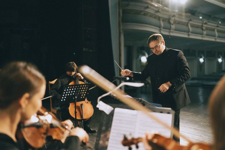 КОНЦЕРТ: Тинчурин театры оркестры дусларын җыя
